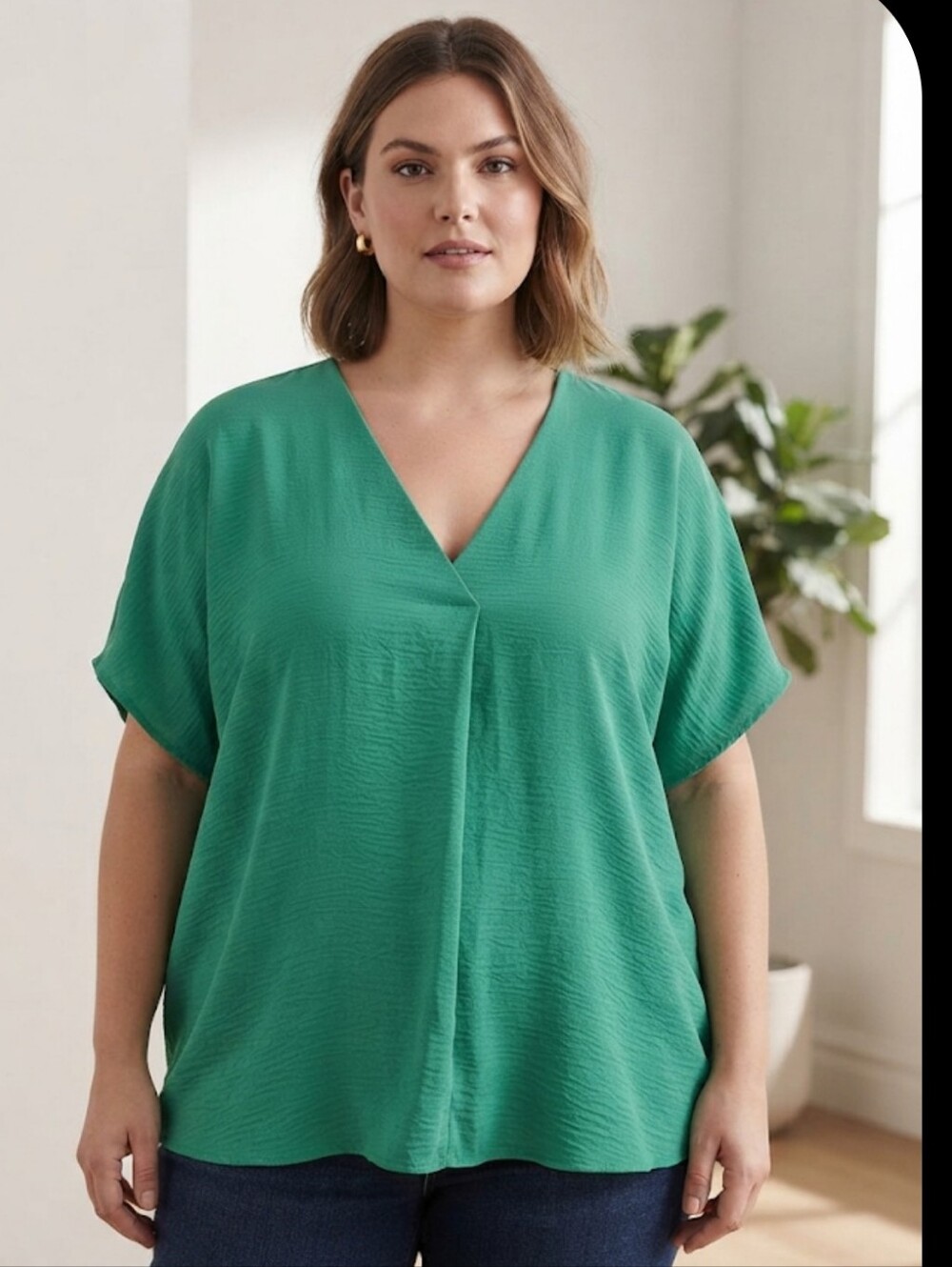 Enteo V-neck Green Women's Top